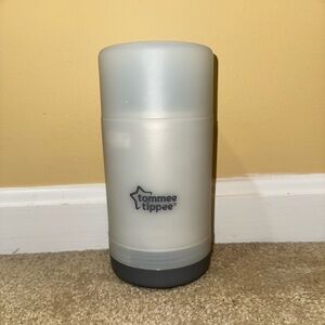 Tommee Tippee White and Gray Bottle Warmer
